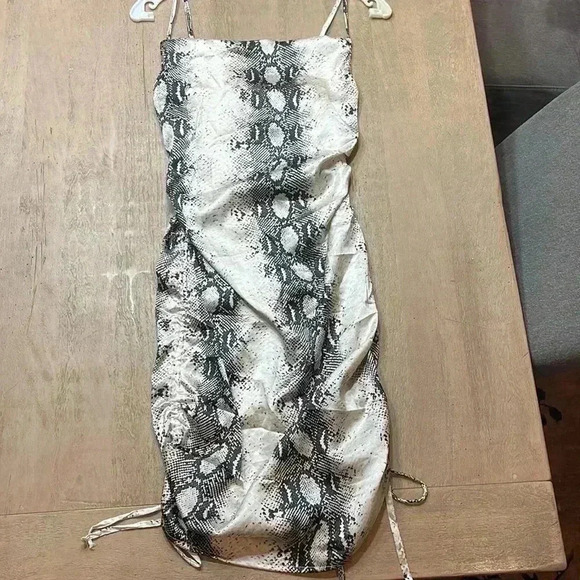 NWT Snake skin pattern camisole dress, satin, size Small - Picture 7 of 7